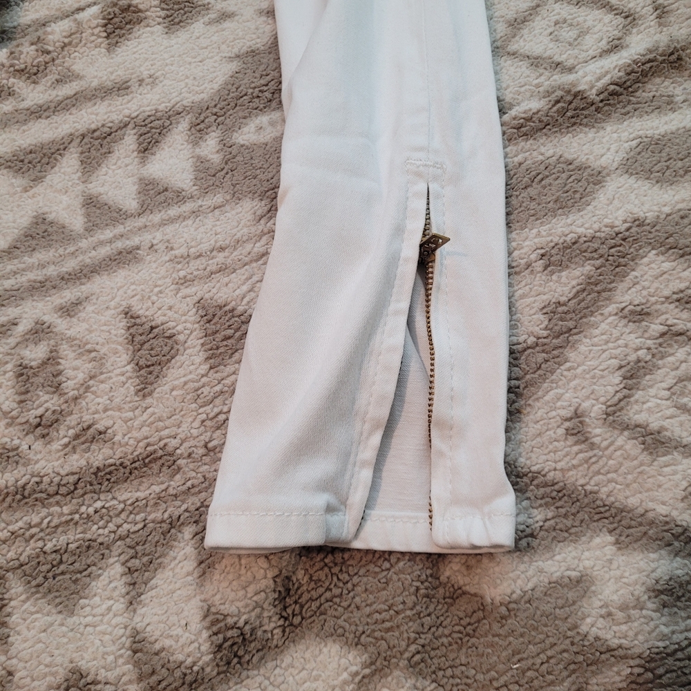 True Religion Women's Skinny Jeans in White - Picture 10 of 10